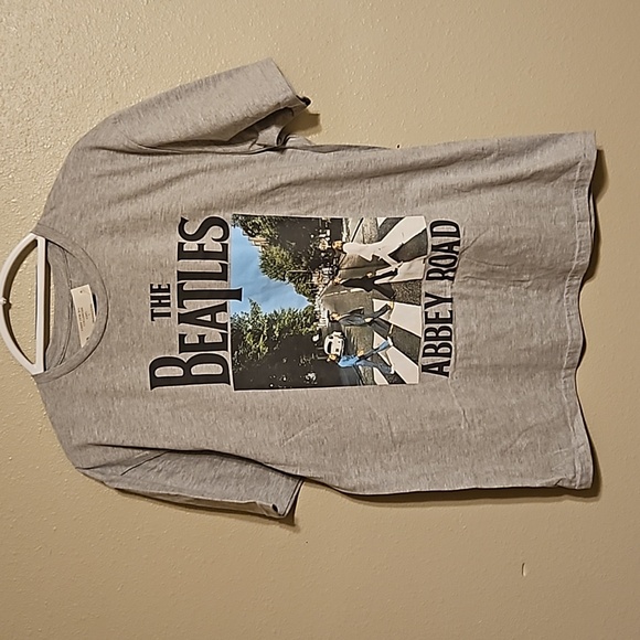 The Beatles Other - THE Beatles Abbey Road Heather Gray T Shirt NWT Sizes available  L & XL